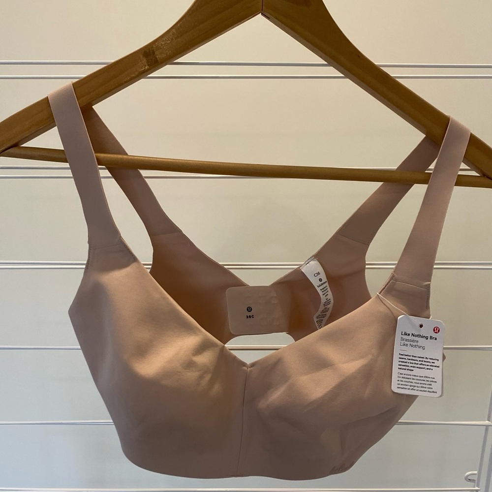 Lululemon “Like Nothing Bra” 36 C